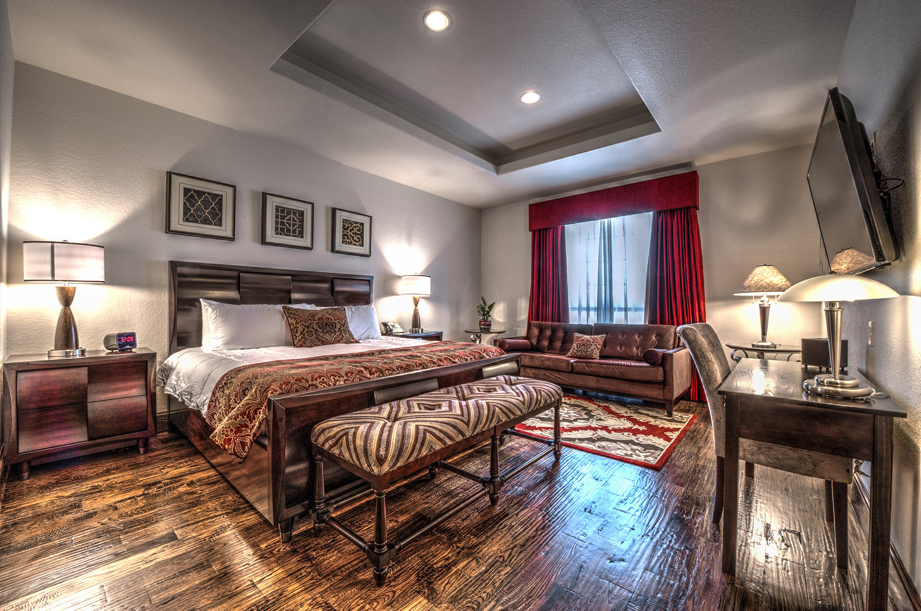 Luxury King Hotel Suite at the Sundance Club, Dallas-Fort Worth, Texas